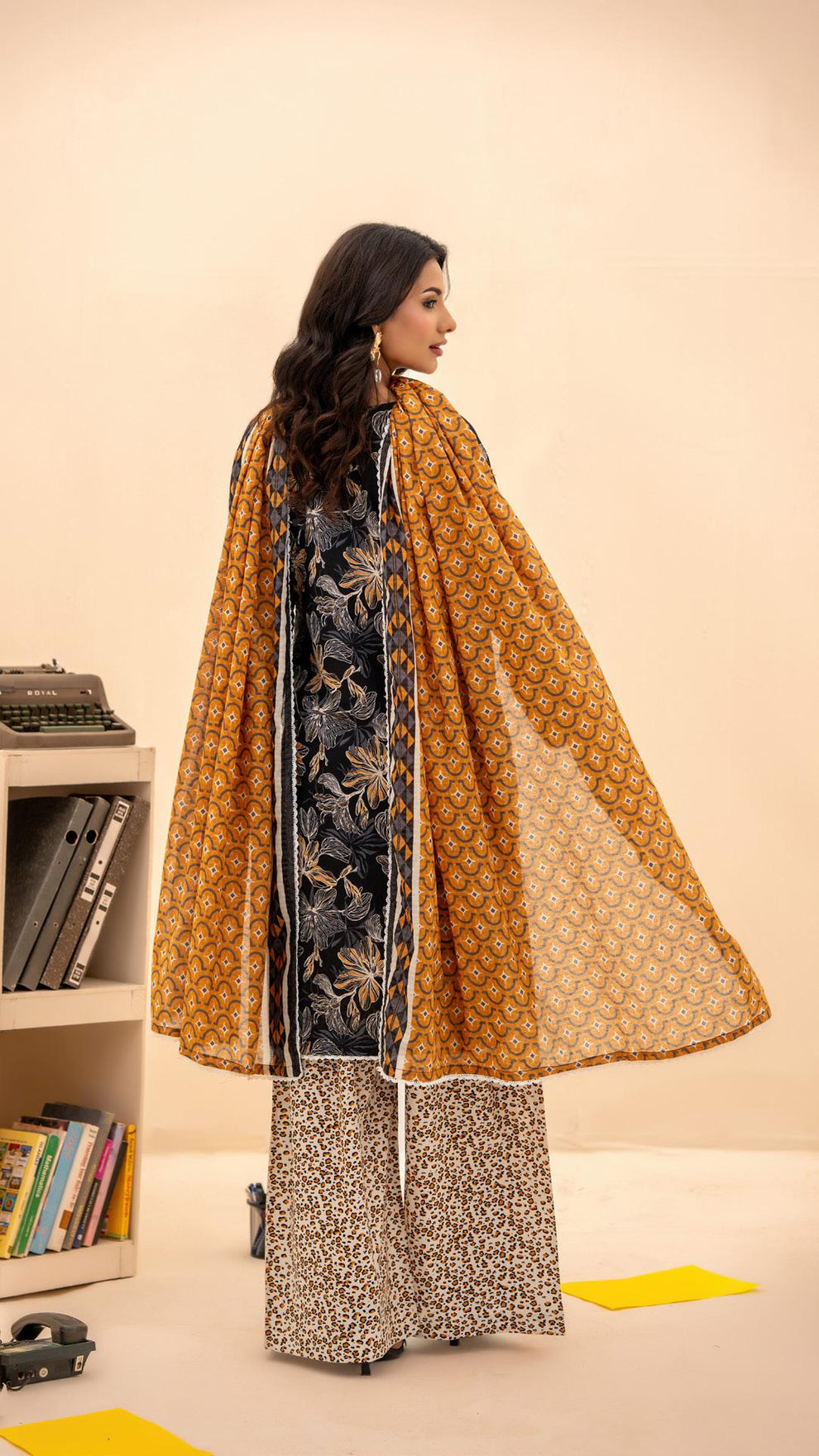 Zesh unstitched 3 piece Lawn